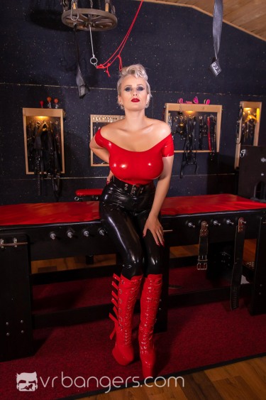 Angel Wicky As Latex Mistress 7