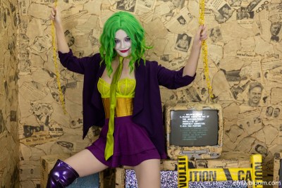 Emily Bloom In Joker 1