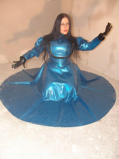 Fetish Lady Angelina In Blue Rubber 15