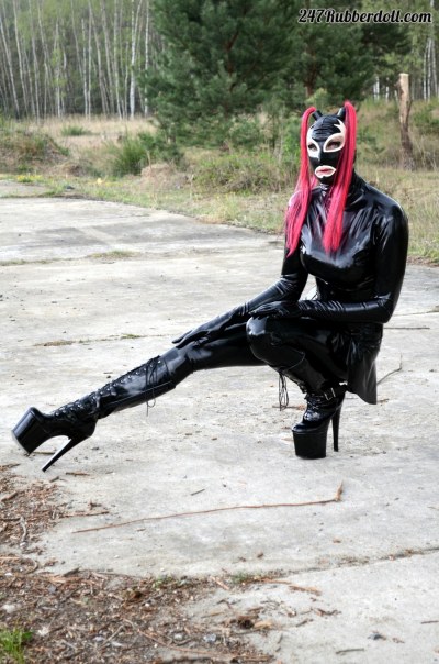Rubberdoll With Ponytails Loves Latex And Heels 2