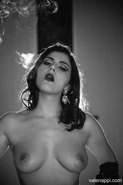 Valentina Nappi In Smoking Latex 12